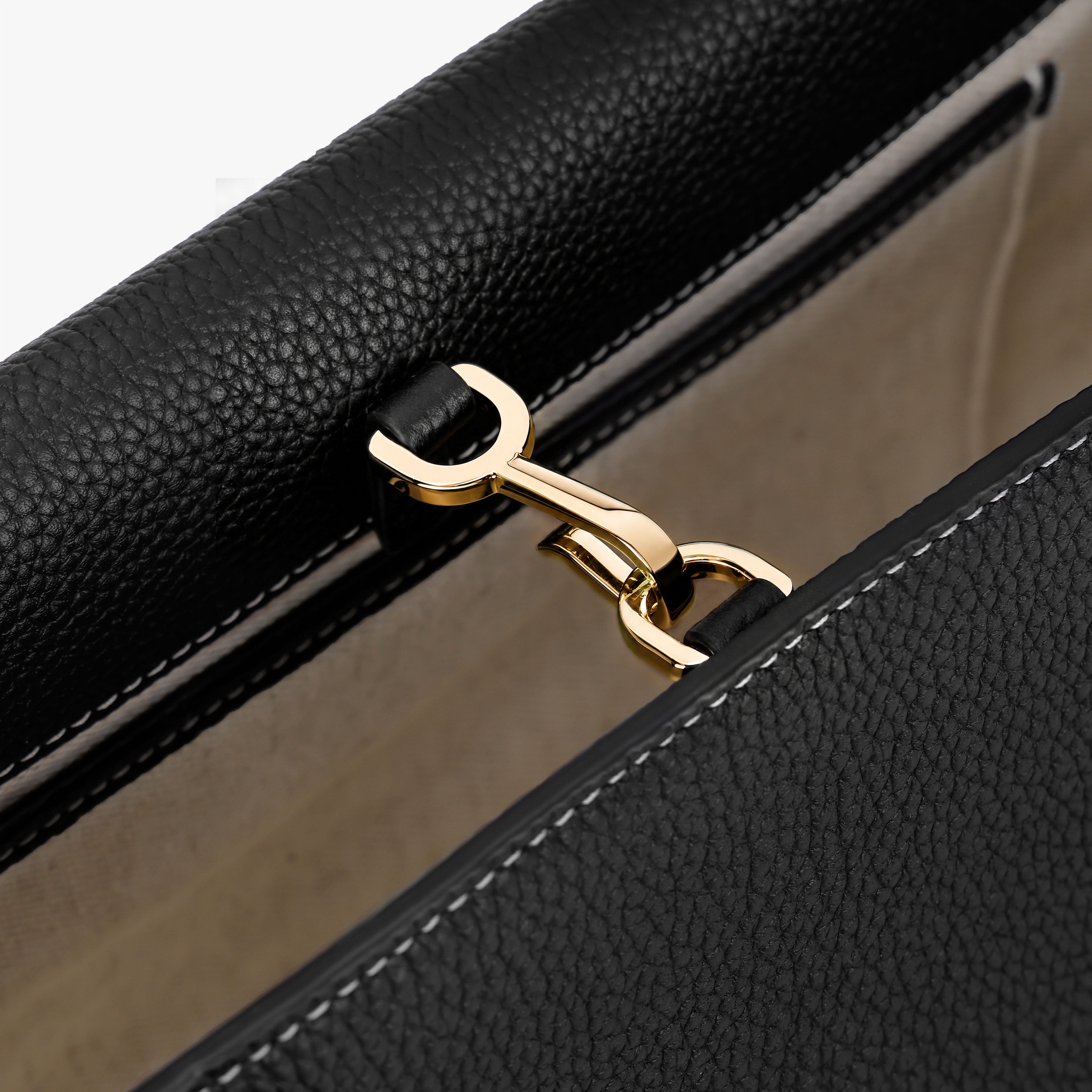 Caelum Baguette Bag Noir