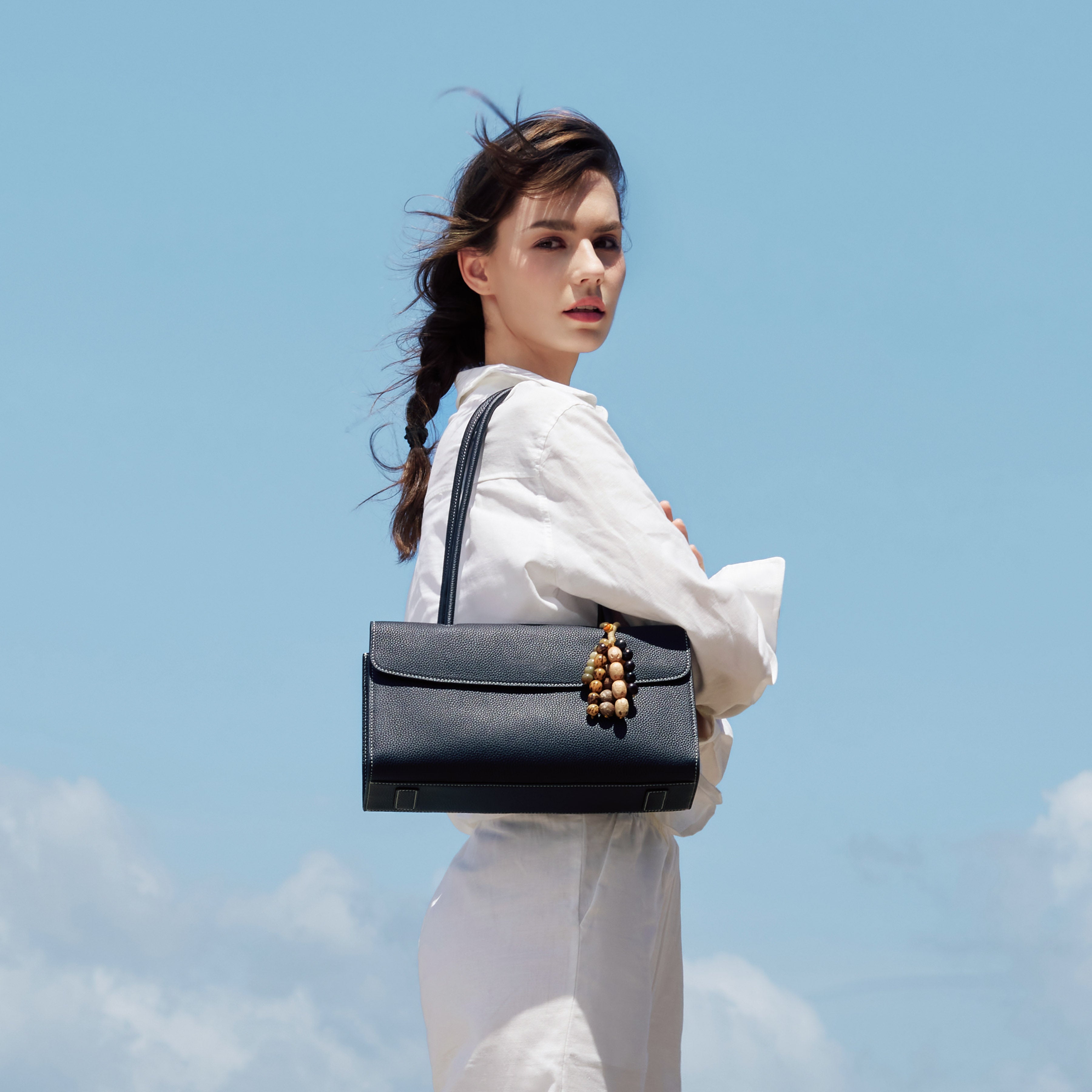 Caelum Baguette Bag Noir