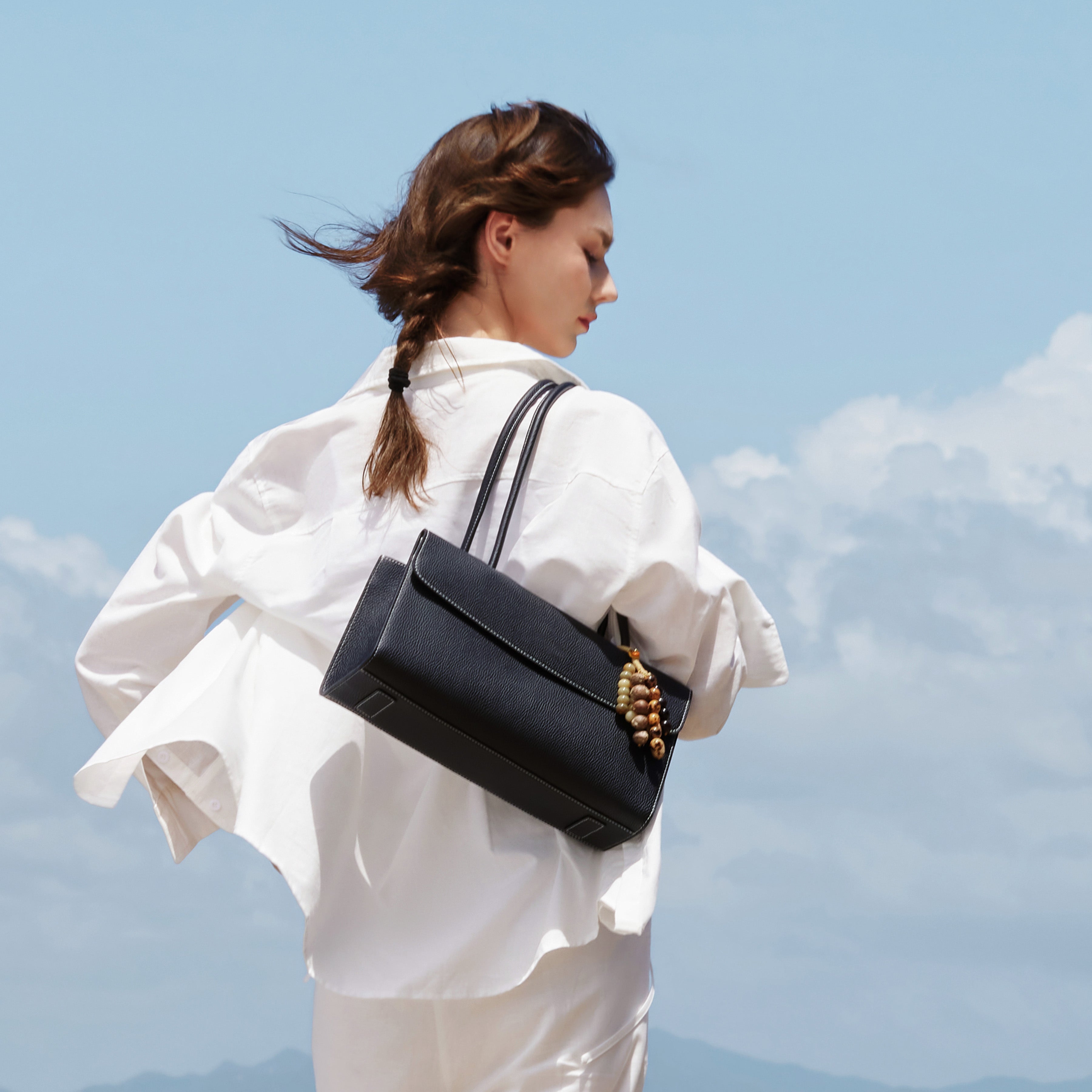 Caelum Baguette Bag Noir