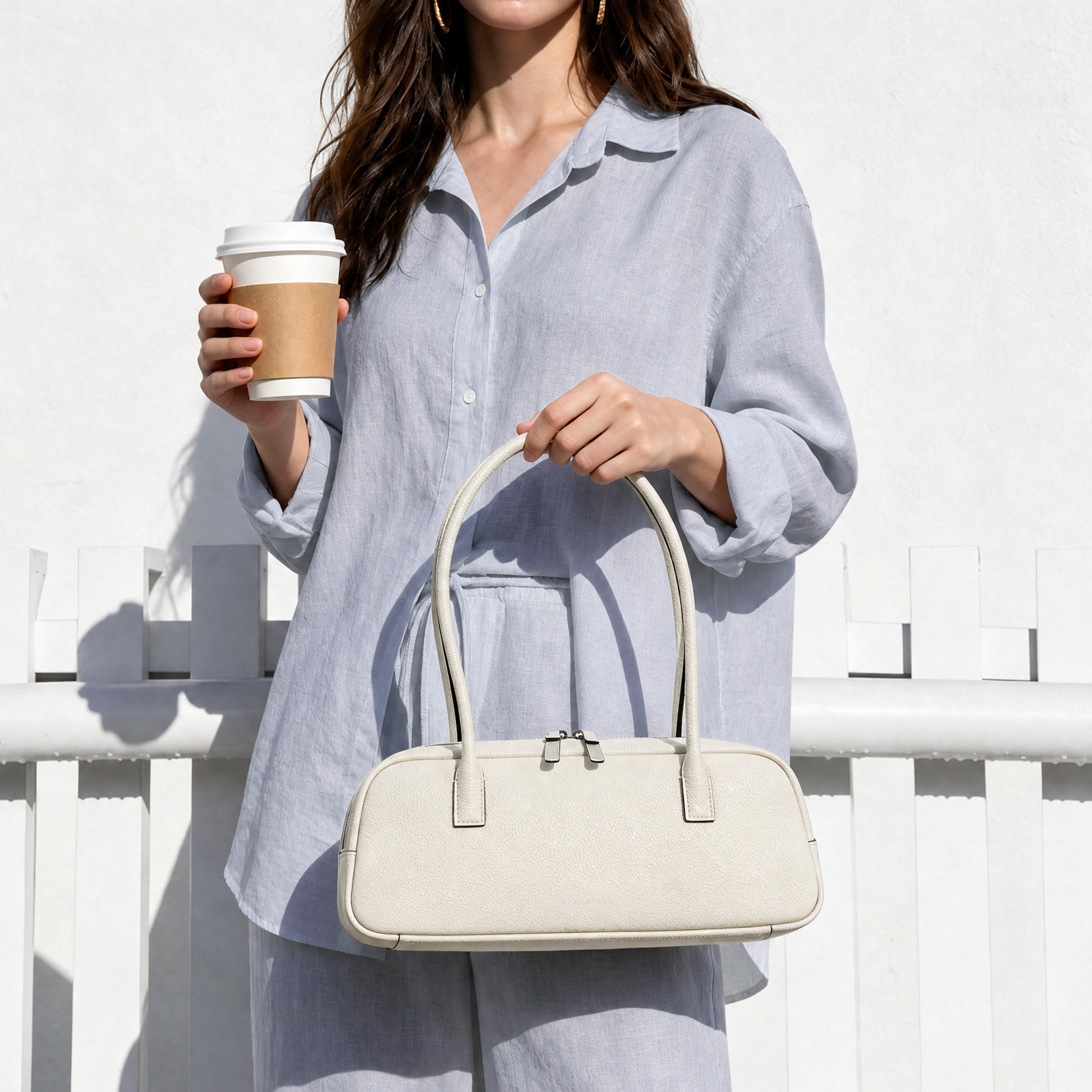 Suede Cut-Out Handle Tote Bag 2-1